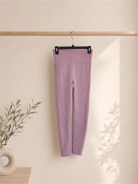 Flattering forming sculpt pink leggings